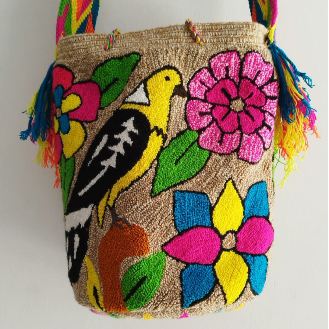 Mochila wayuu bordada grande