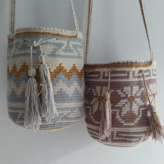 Mochila wayuu mediana con hilo dorado y/o plateado